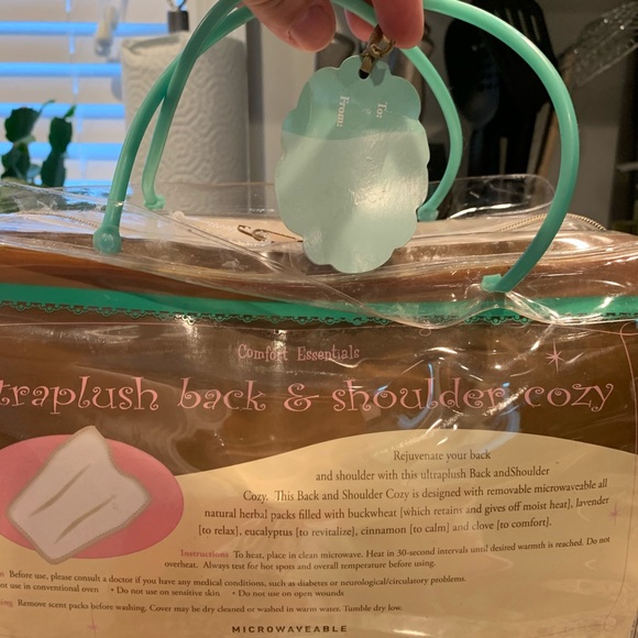 Brand New Ultra Plush back and shoulder cozy - Picture 7 of 8